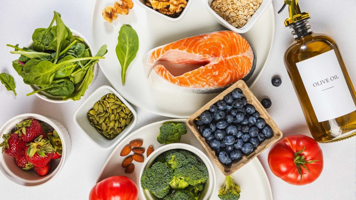 Anti-Inflammatory Foods That Reduce PMS